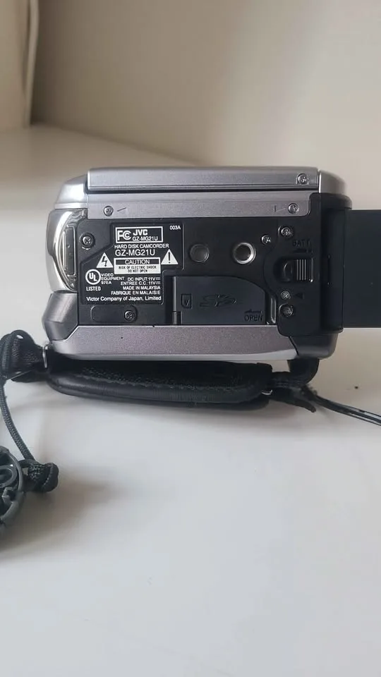 JVC Everio Camcorder - Works Plugged In image indicator(7)