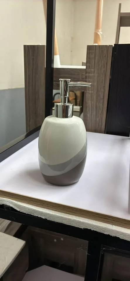 4 Piece Stone Look bathroom Set image indicator(2)