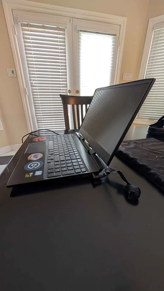 HP OMEN 15 Gaming Laptop image indicator(4)