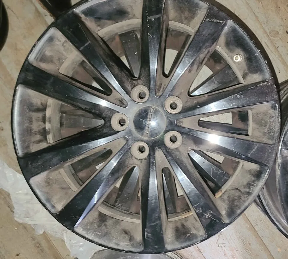 18 inch, 5x114.3, 67.1mm CB, +40mm offset, Dodge Avenger image indicator(3)