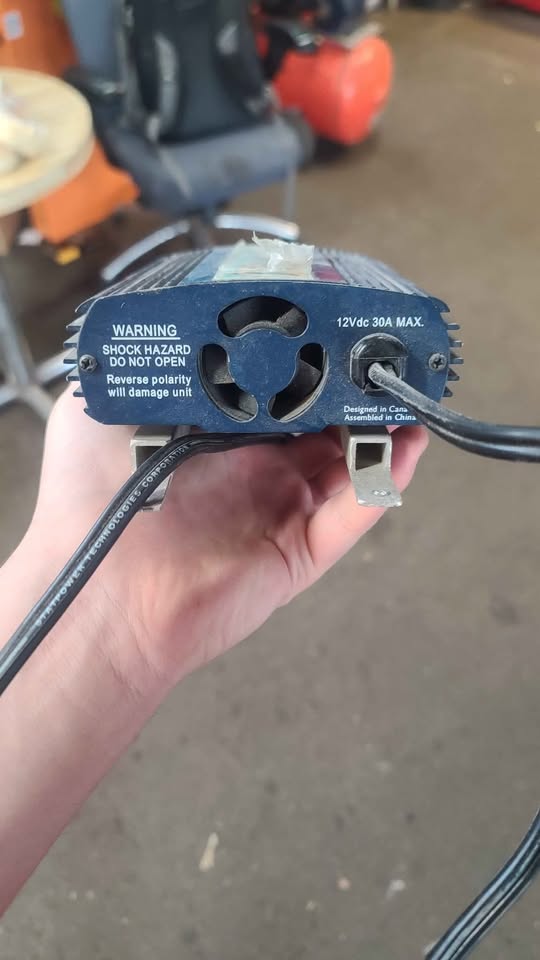 Portawattz 300 Power Inverter - photo 2