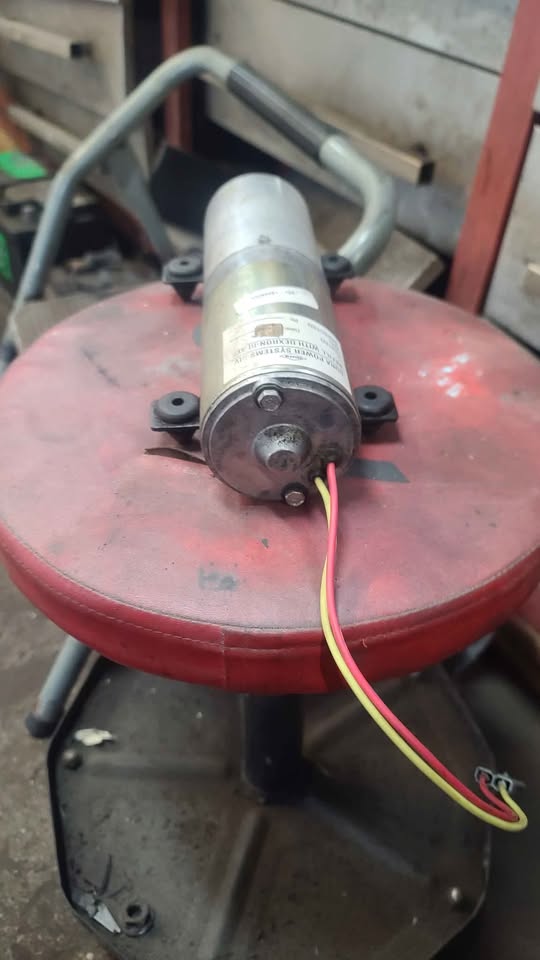 Convertible Motor from 2002 Ford Mustang - photo 3