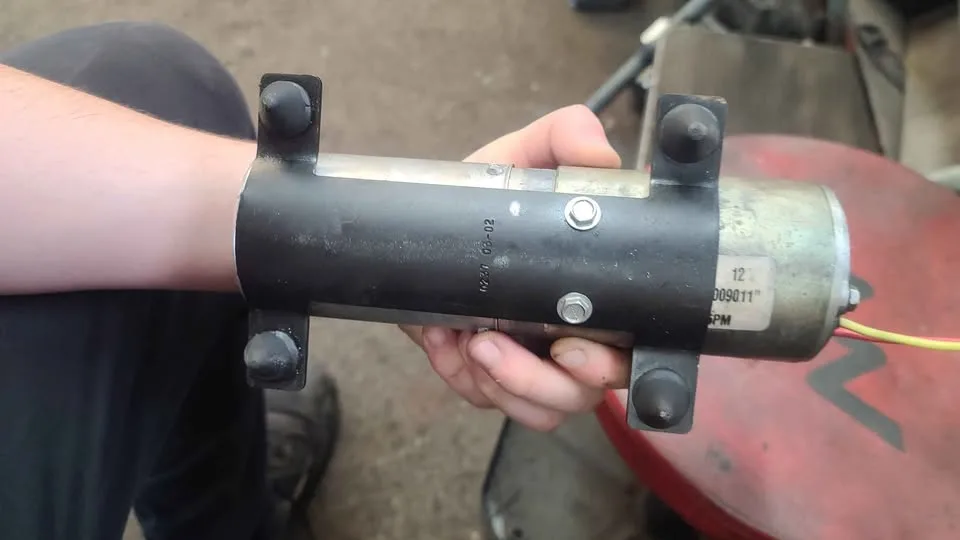 Convertible Motor from 2002 Ford Mustang image indicator(7)