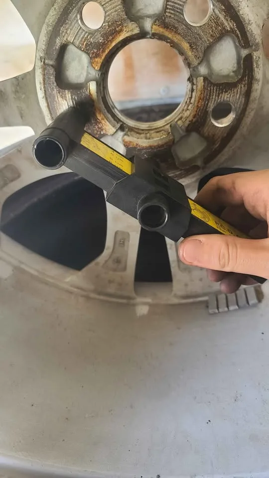 Pair of 19inch Rims fits Ford Taurus image indicator(5)