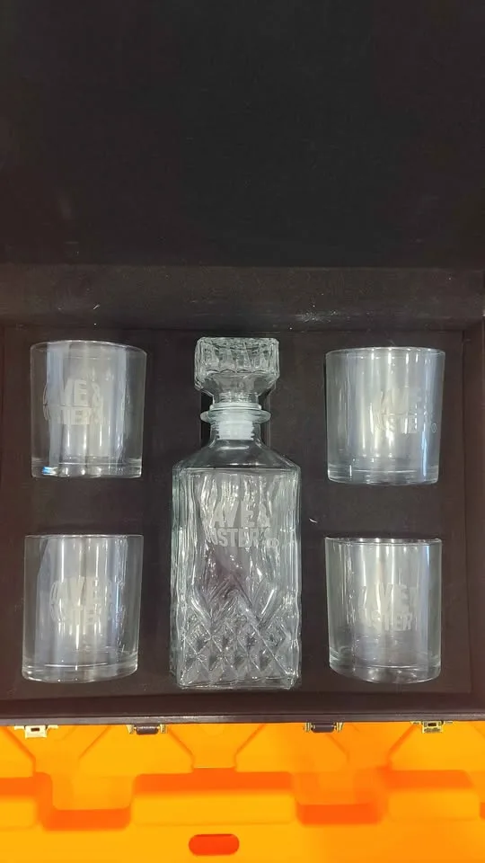 Dave and Busters Decanter Set 5-Piece image indicator(4)