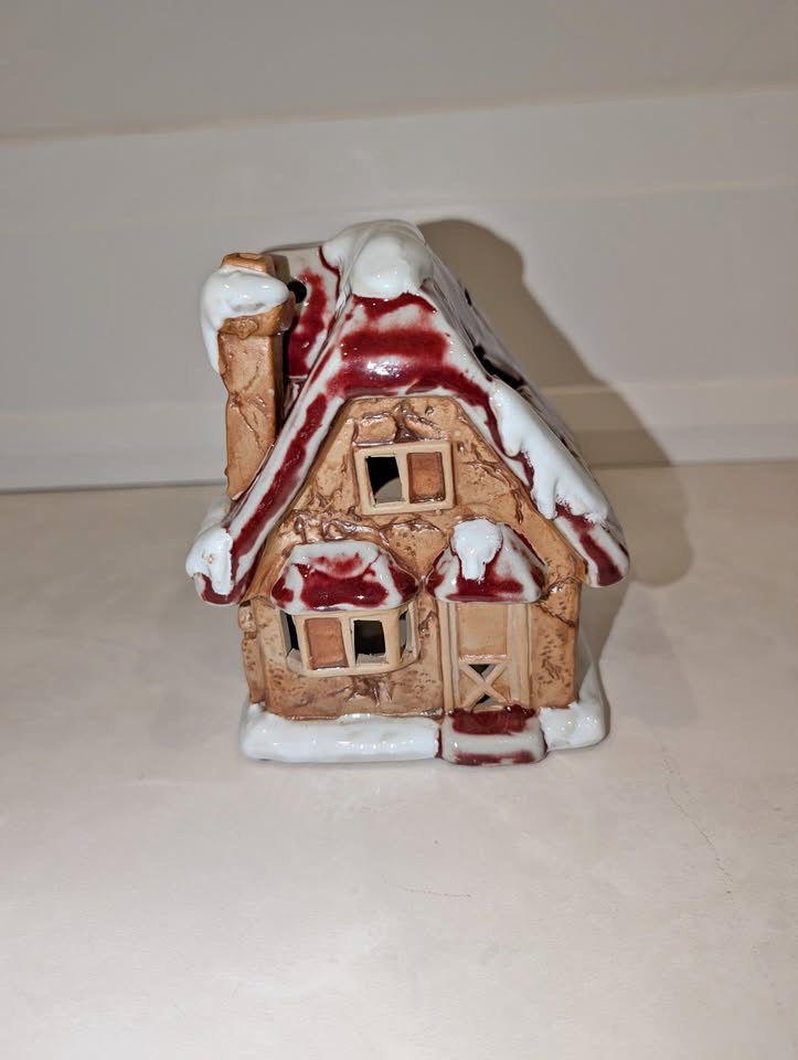 Rustic Christmas Winter Holiday House - Tealight Decor