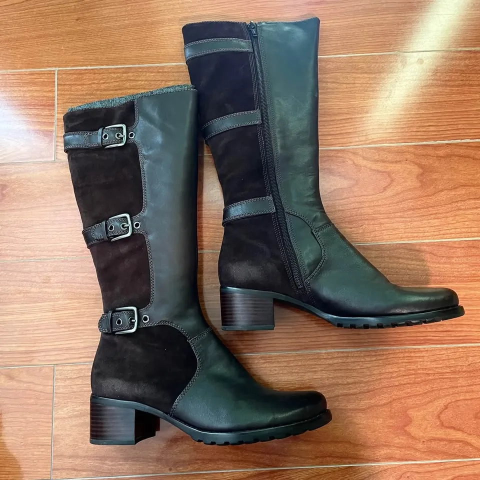 Like NEW * Size 7-7.5, Ecco Leather Boots w/ Buckles image indicator(2)