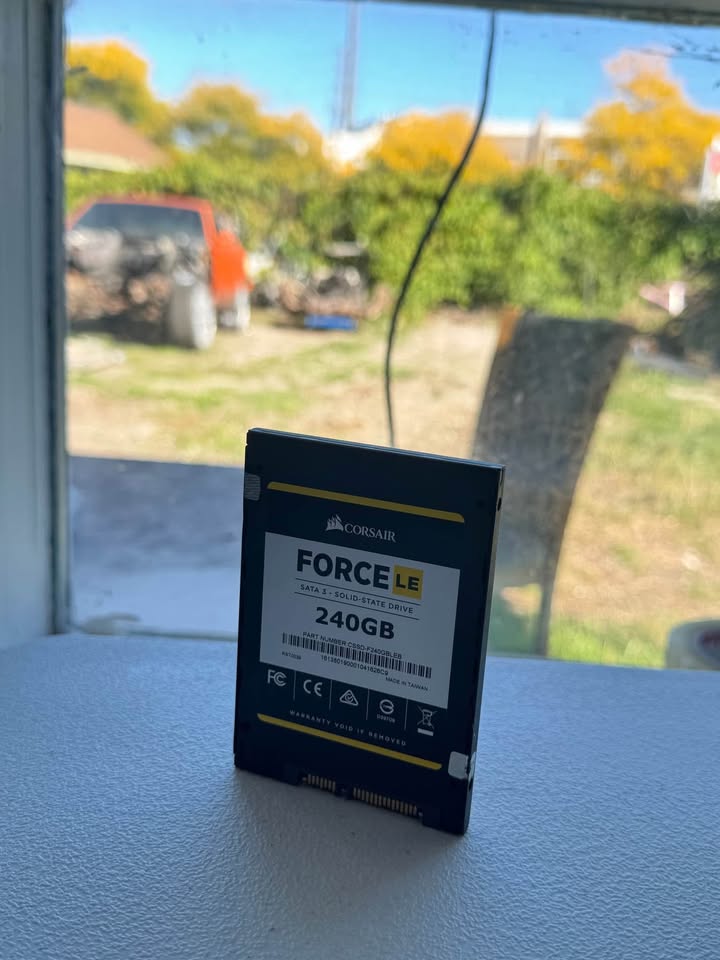 Corsair 240GB Force LE - photo 3