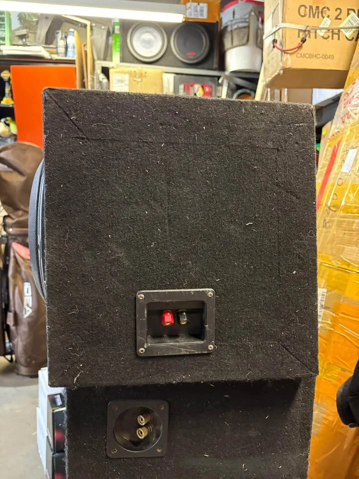 Powerful JL 10” subs and box image indicator(3)