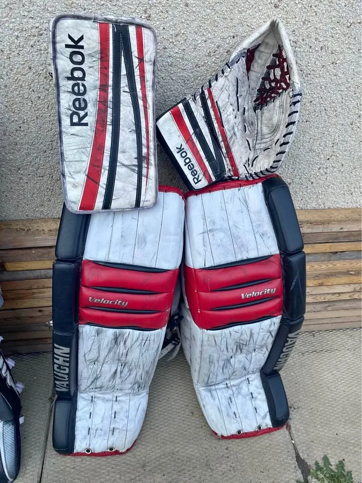Goalie Pads Set 35”