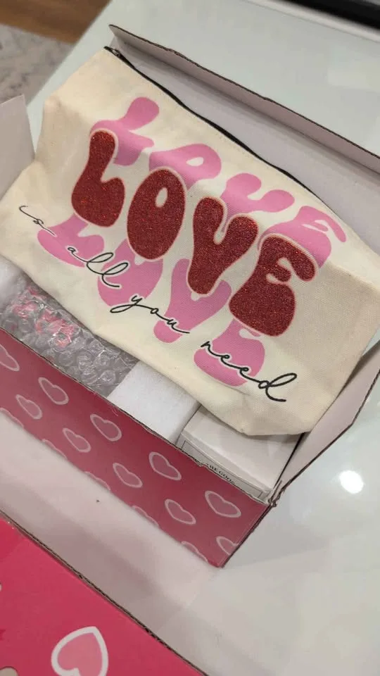 Valentines day gifts for the special someone!! image indicator(4)