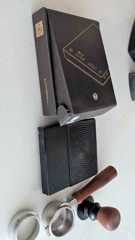 Move out sale - Timemore scale, tamper, 54mm portafilter