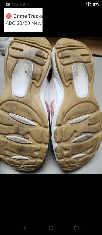 Shoes "Qupid" from the Burps tv show size 8 great condition image indicator(2)