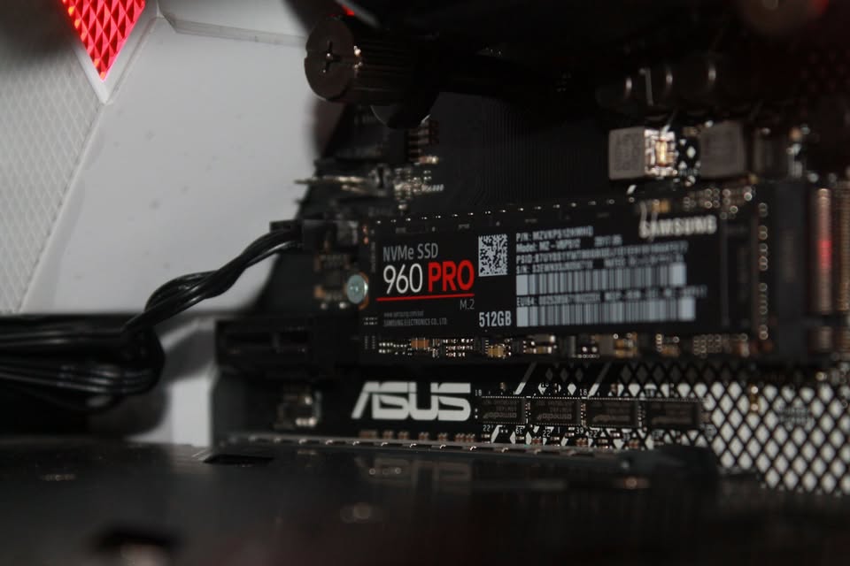 i7 9700k | 6650 XT | 32GB RAM | 1TB) Gaming PC - photo 3