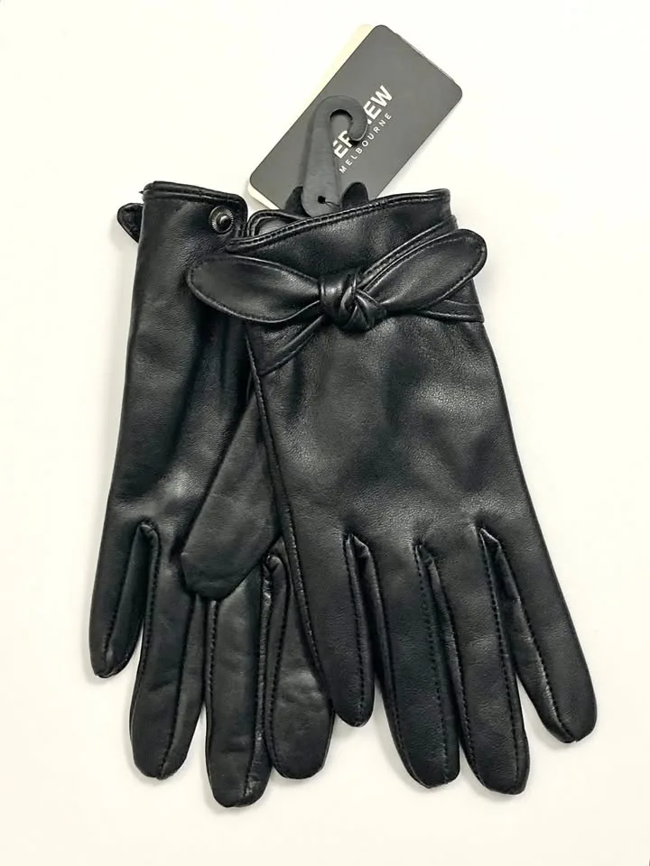 Great for Christmas! Cute BNWT Leather Gloves thumbnail
