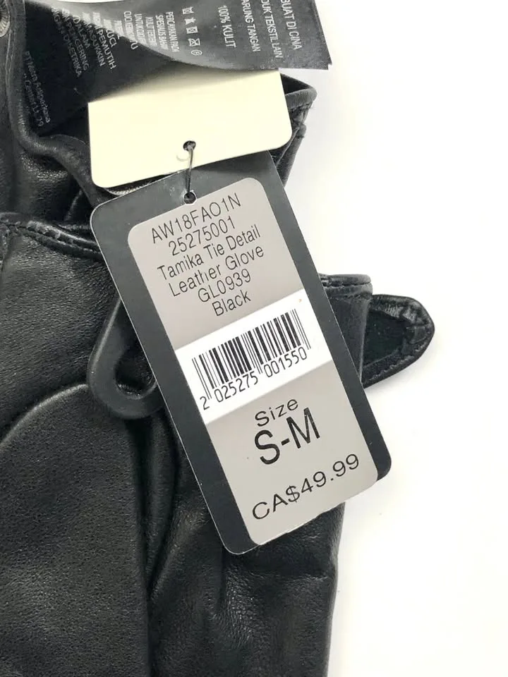 Great for Christmas! Cute BNWT Leather Gloves image indicator(3)