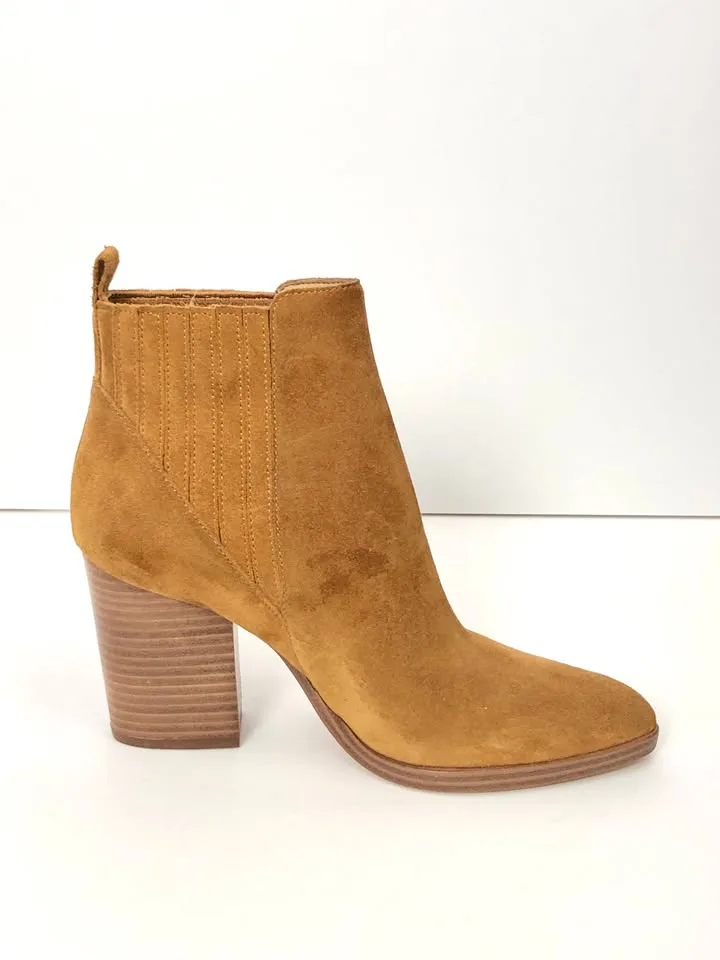 Brand New ALVA POINTY TOE BOOTIE by Marc Fisher image indicator(7)