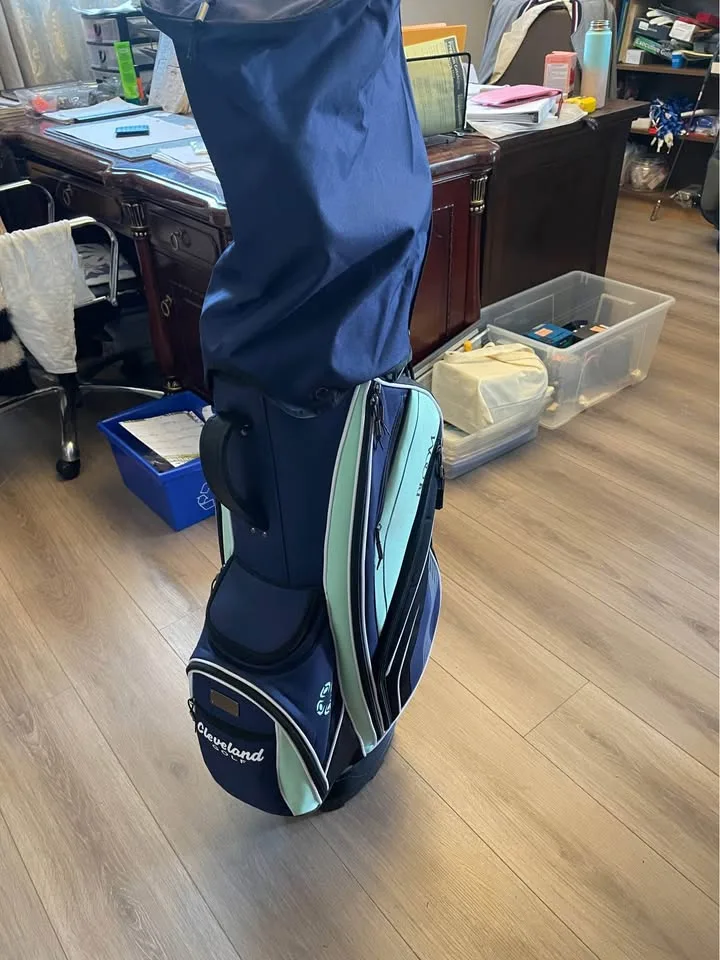 Women's Golf Club image indicator(9)