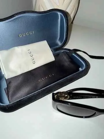 Gucci Sunglasses image indicator(3)