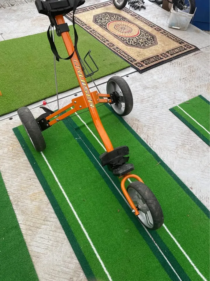 Clicgear Model 3.5+ Golf Push Cart image indicator(2)