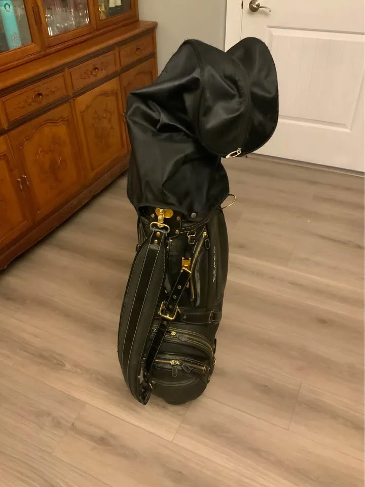 TaylorMade ball stick and Pu ball bag image indicator(9)