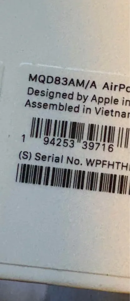 AirPods Pro (2nd Generation – Lightning Port) image indicator(3)