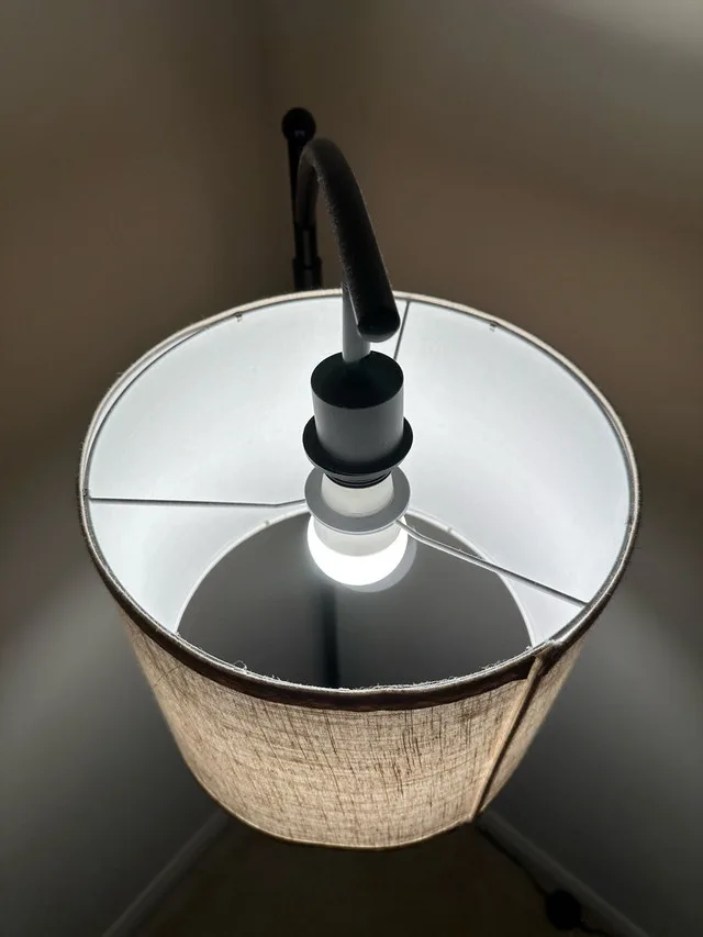 Standing lamp for sale image indicator(2)