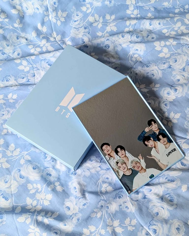 OFFICIAL BTS Weverse Mirror!
