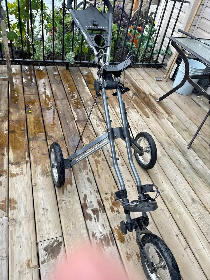 Golf bag three-wheeled cart thumbnail