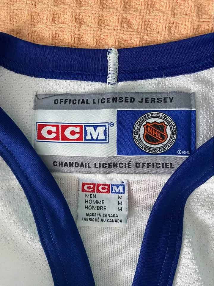 Jersey Maple Leafs Tucker image indicator(3)