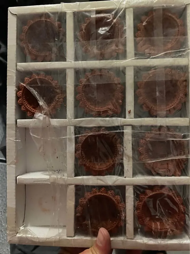 Clay candle holder image indicator(4)