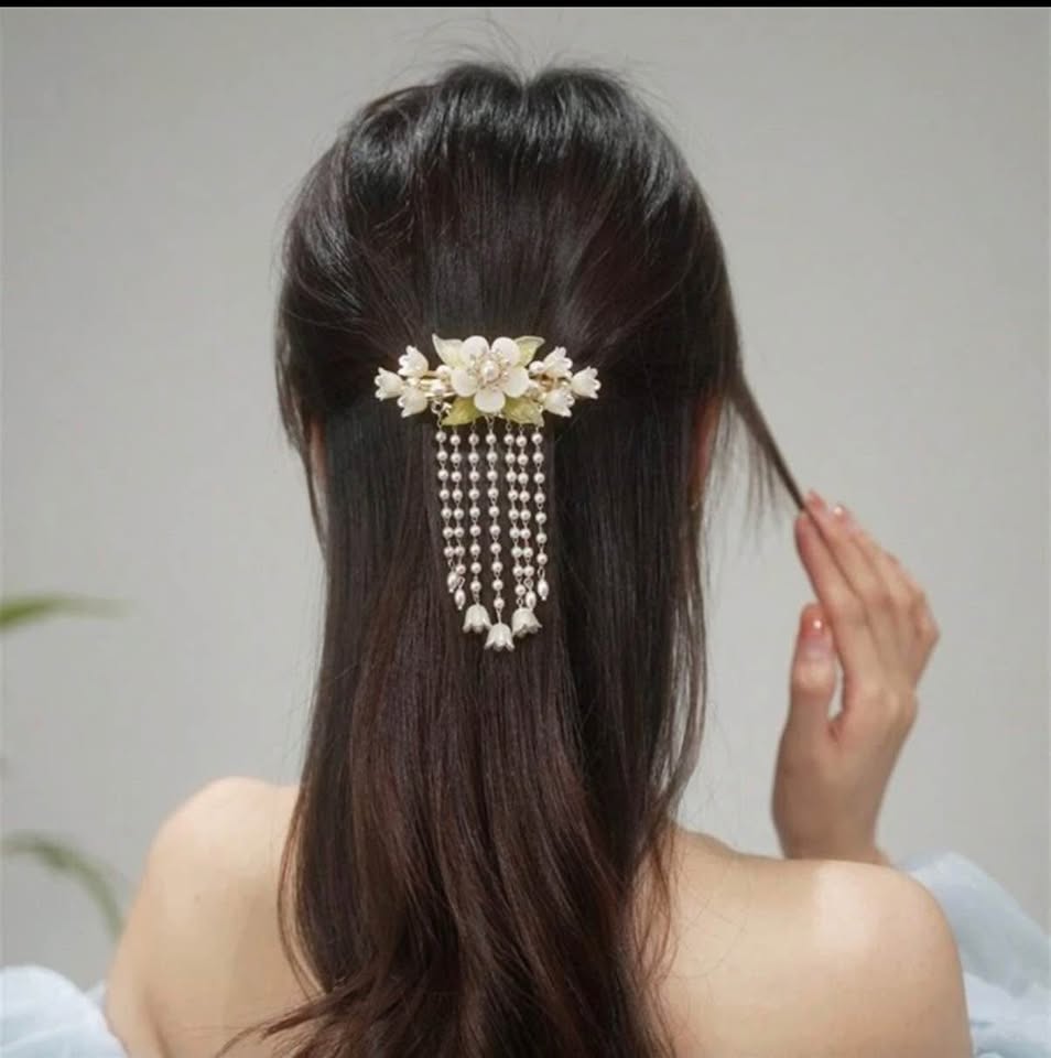 Tassel Hair Clip - photo 2