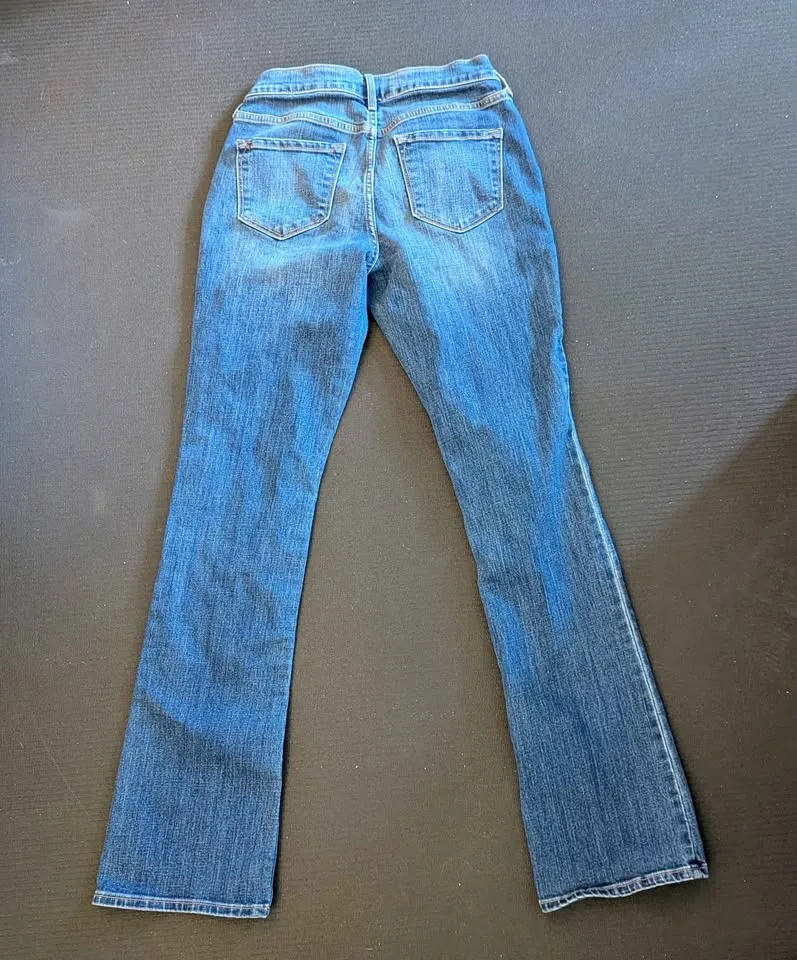 Old Navy Jeans - Curvy Profile - Size 8 image indicator(2)