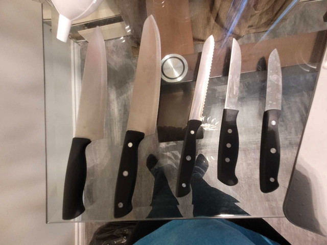 Knives and drawer organizer