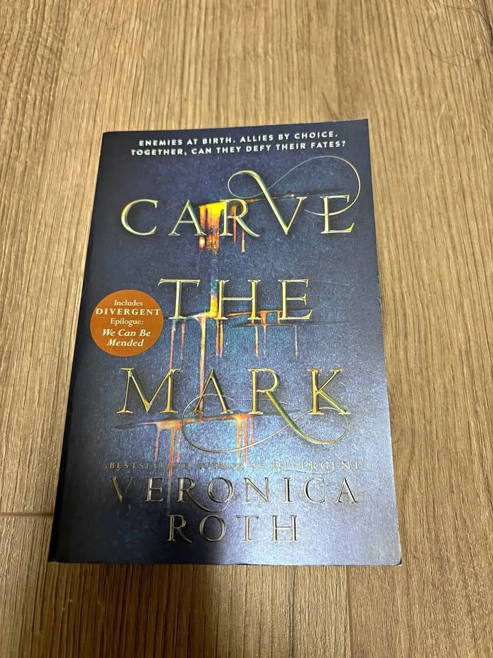 Carve the Mark by Veronica Roth thumbnail