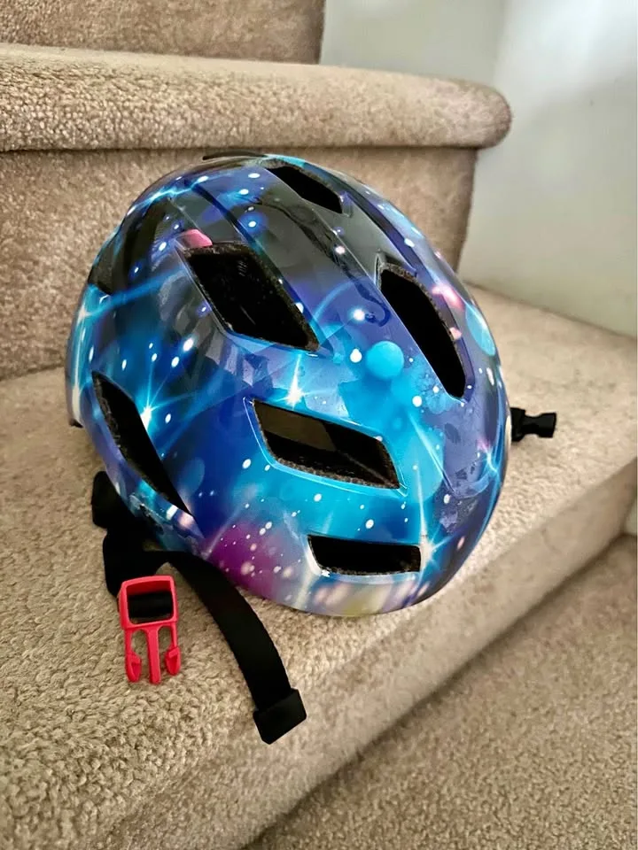 Used helmet for kids thumbnail