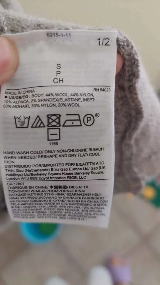 Banana republic Wool Vest image indicator(4)