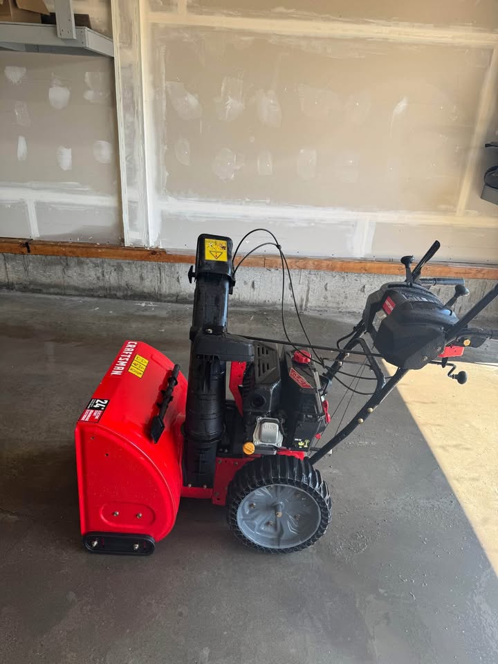 Craftsman snow blower 24 inch 2 stage - photo 5