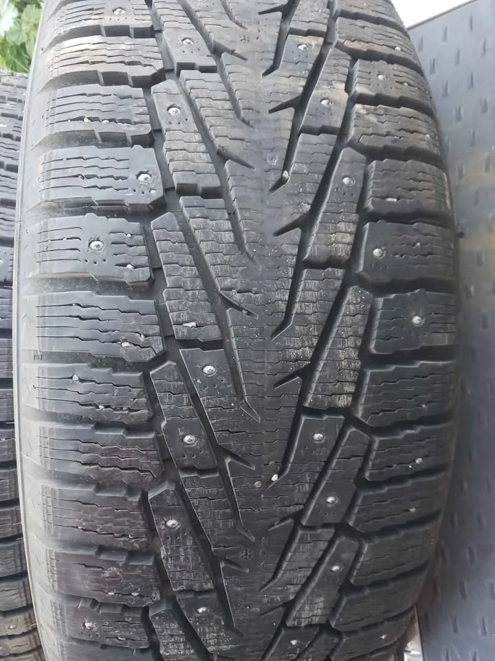 275 60 r20 SET of 4 NOKIAN NORDMAN 7 SUV TIRES image indicator(3)