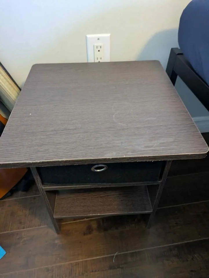 Side table with drawer image indicator(2)