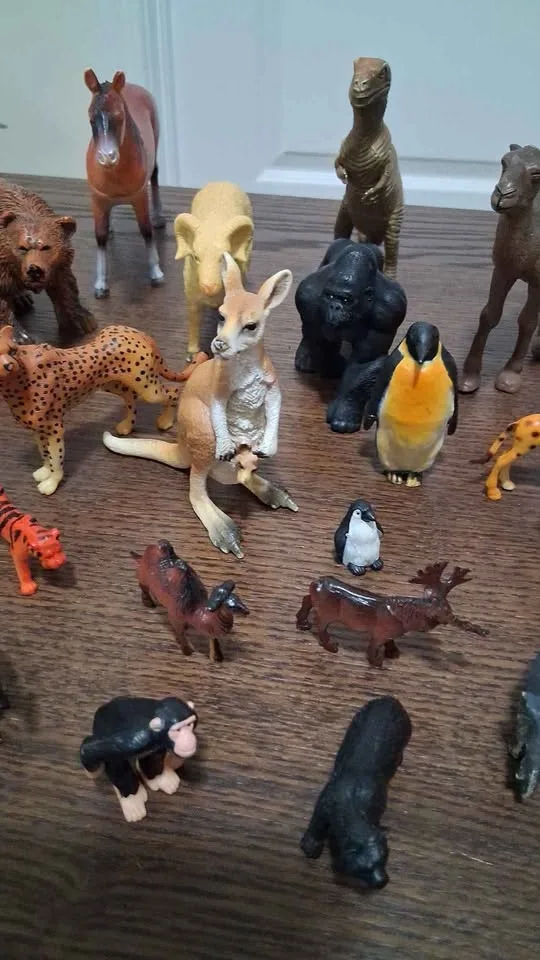 Lot of animals image indicator(3)