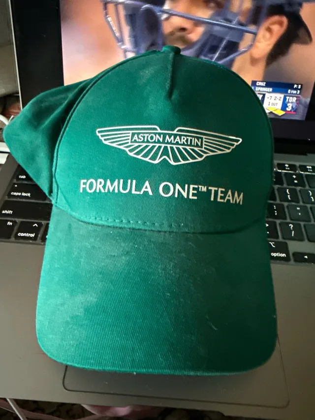 Adult sized baseball caps image indicator(2)