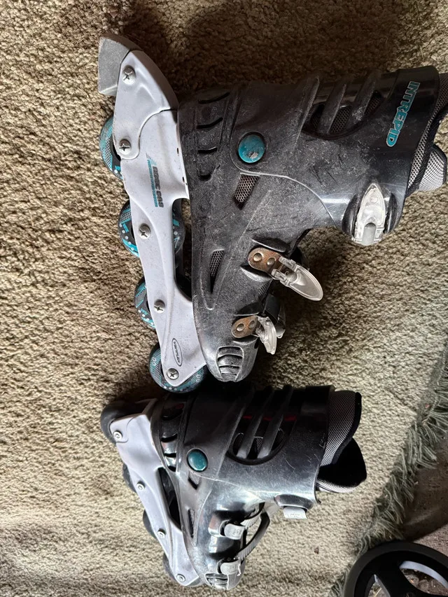 Roller blades thumbnail