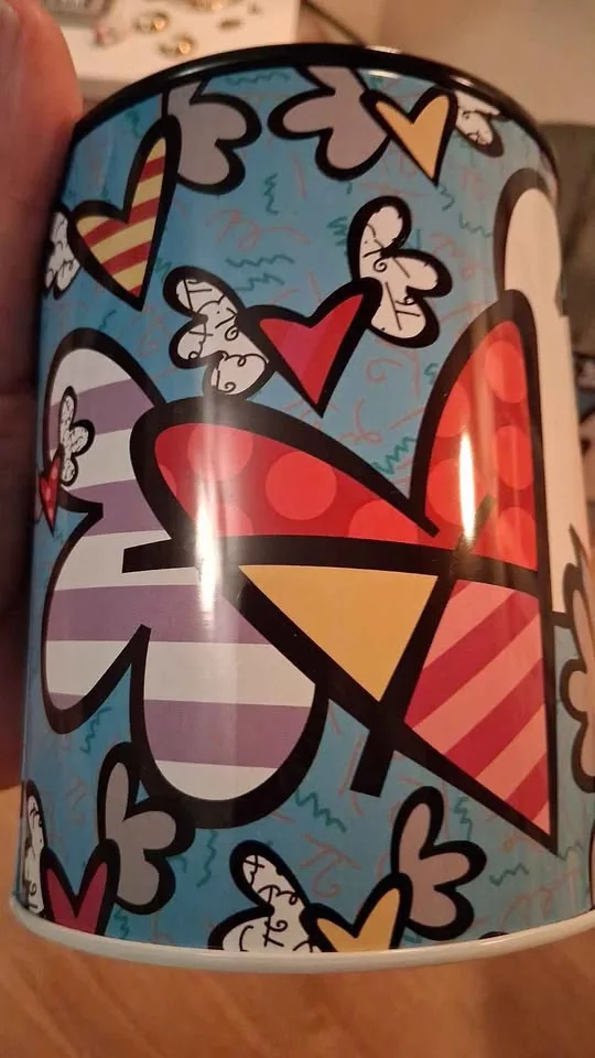Romero Britto Flying Hearts Metal Nested Canisters 3pc. Set image indicator(3)