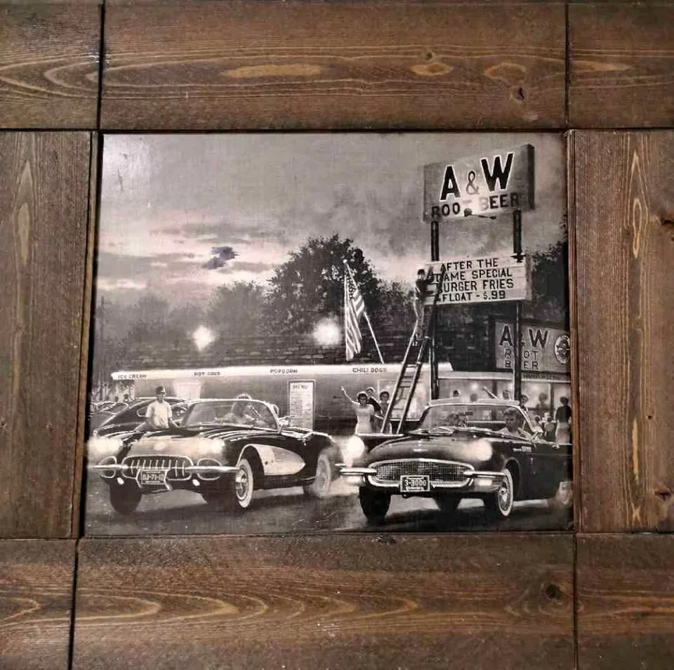 Vintage A&W restaurant picture thumbnail