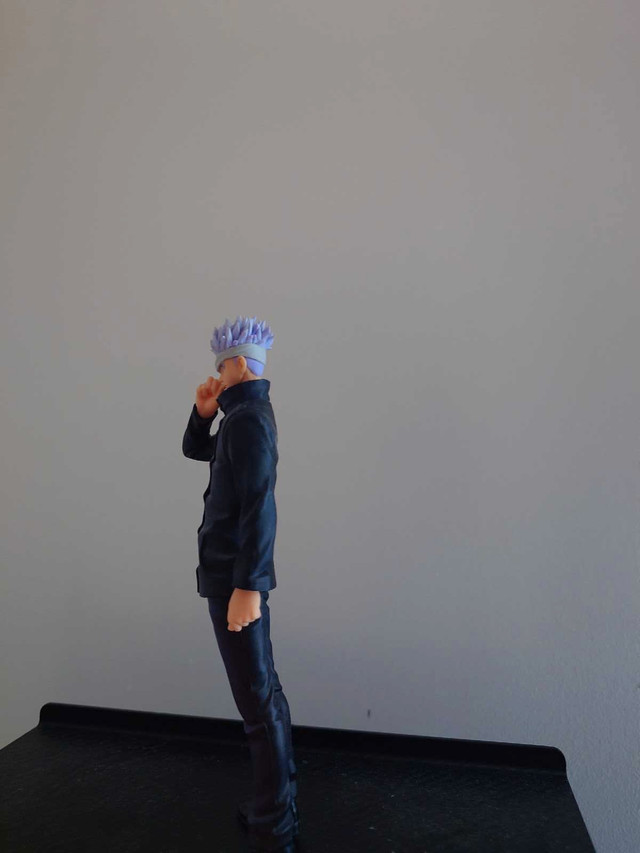 Gojo Satoru action figure from Jujutsu Kaisen anime authentic - photo 2