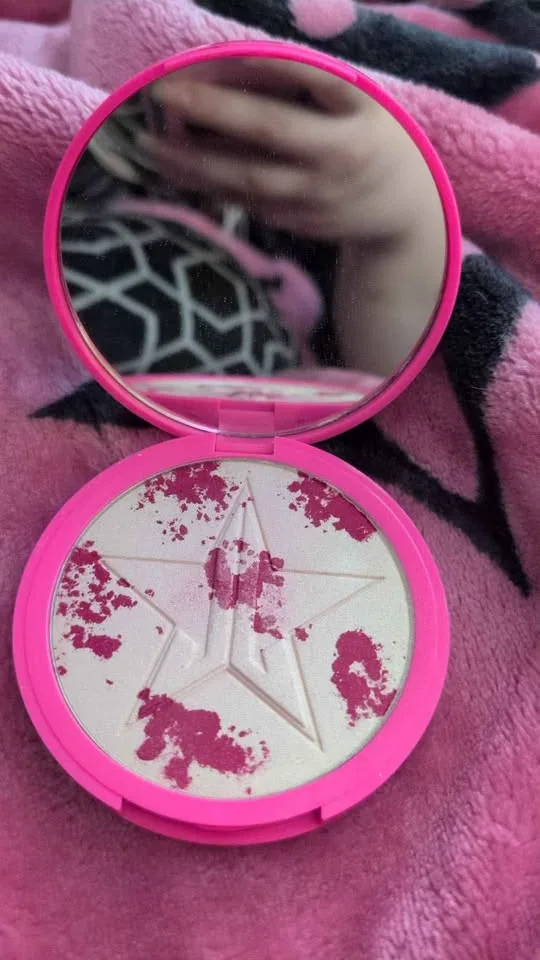 Jeffree Star Halloween Highlighter image indicator(2)