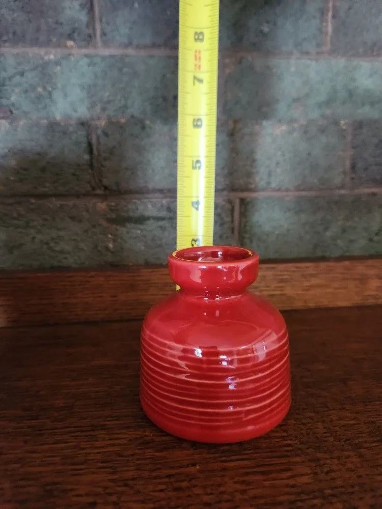Small Red Pottery Vase thumbnail