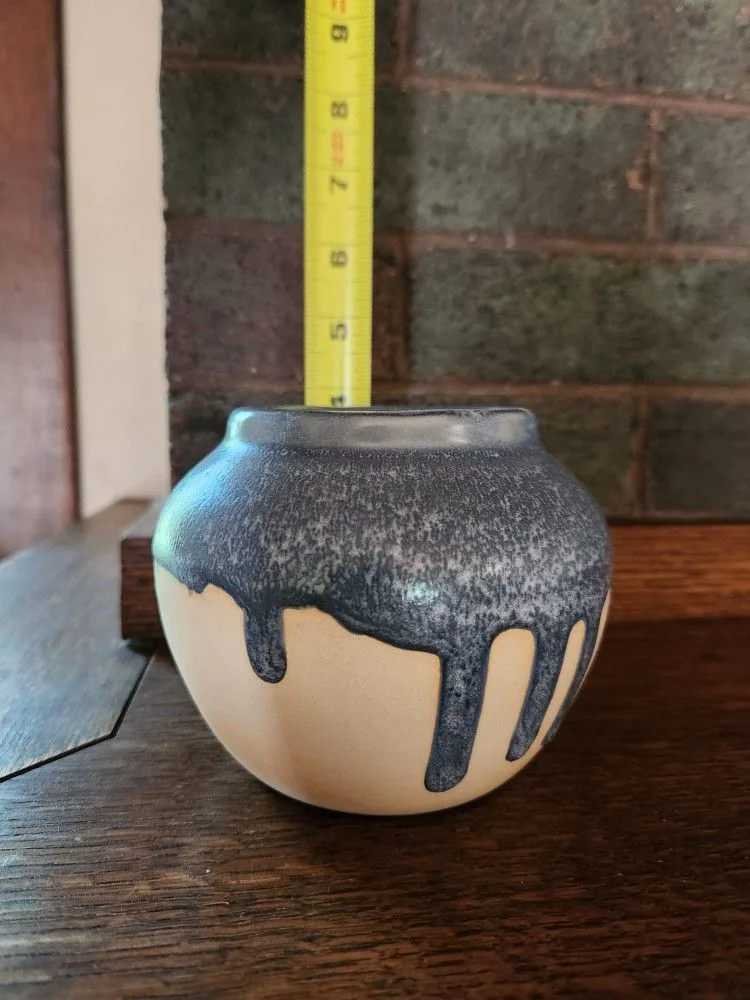 Small Pottery Vase thumbnail