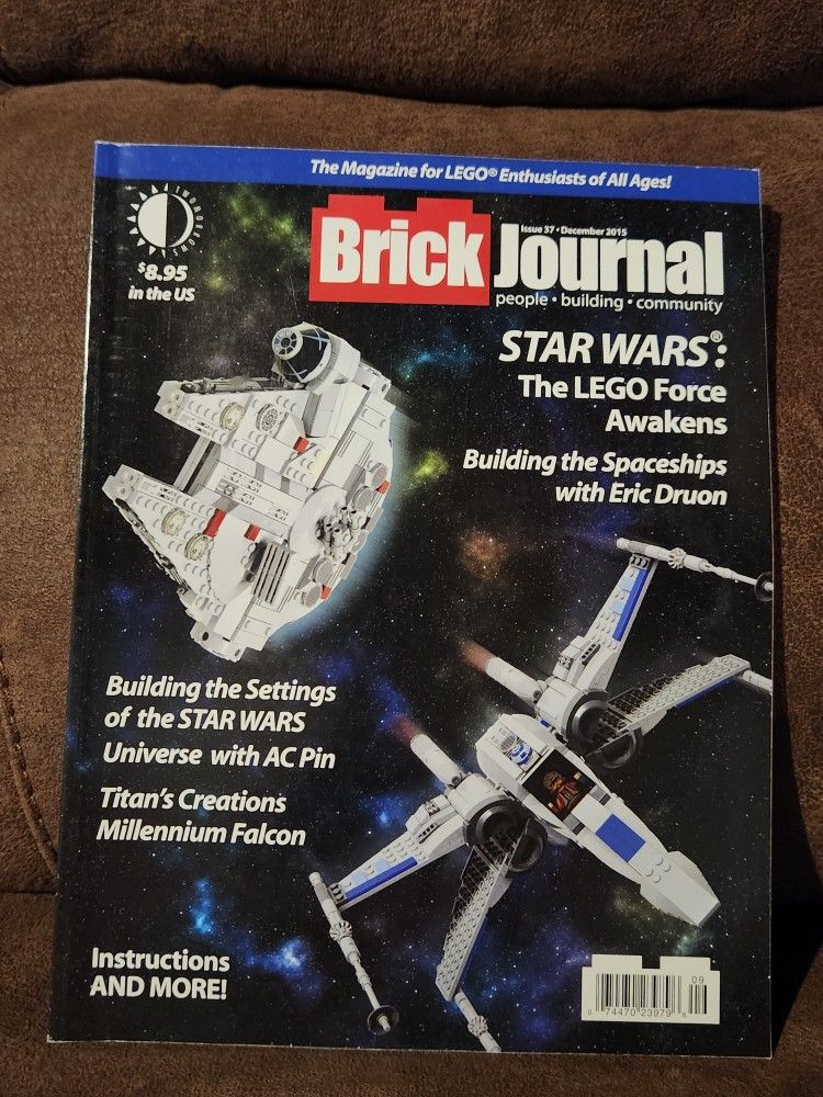 Lot Of 40 Different Lego Brick Journal Magazines - photo 2